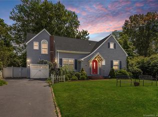 1013 Naugatuck Ave, Milford, CT 06461