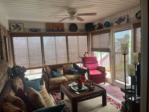 3rd image of 22896 Placid Dr