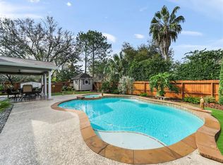 1123 Tangle Briar Dr, Seabrook, TX 77586
