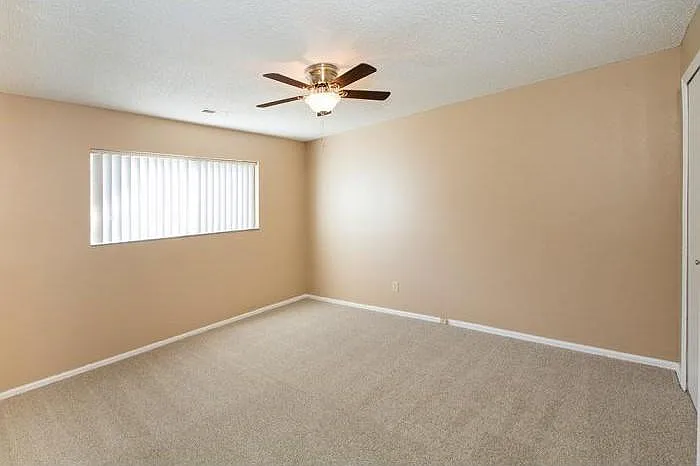 Sienna Place — Photo 30