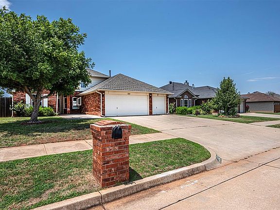 3rd image of 312 Sunrise Dr