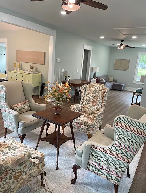 2 bed, 1570 sqft, $2,400 — Photo 3