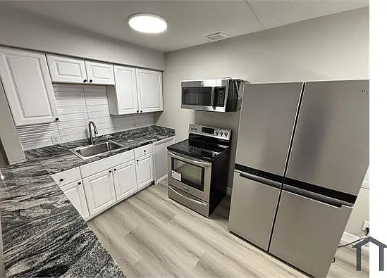 239 W Philadelphia Ave #5 — Photo 2