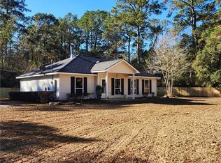 28164 Van Dr, Ponchatoula, LA 70454
