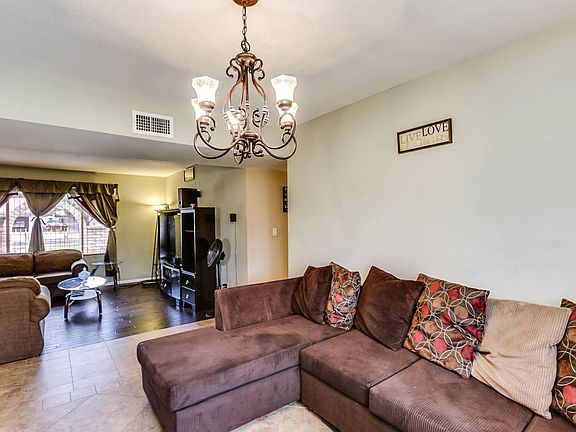 5th image of 3815 W Grovers Ave