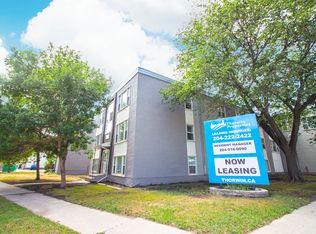 325 Enfield Cres #3, Winnipeg, MB R2H1C3