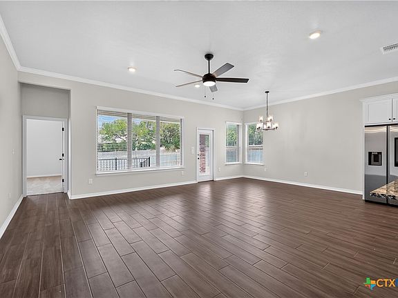 4th image of 3607 Reynolds Dr