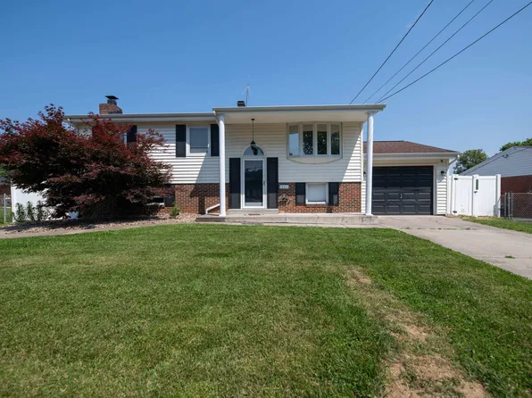 261 Daugherty Dr, Barboursville, WV 25504