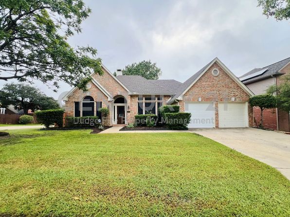 2685 Hillside Dr