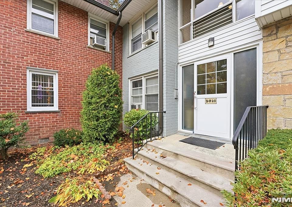 1st image of 26-09 Fair Lawn Ave APT C
