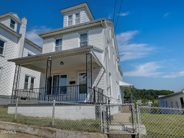 947 W Chestnut St, Coal Township, PA 17866