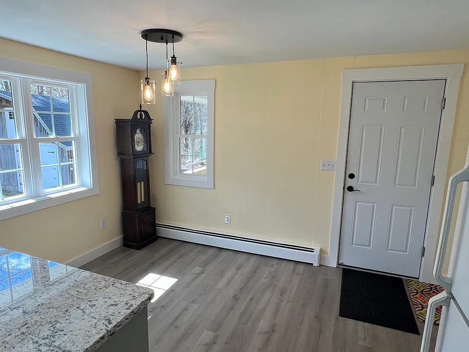 157 Middle Rd