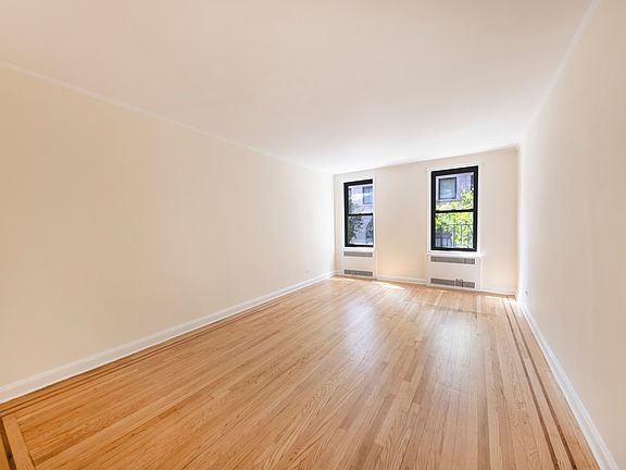 3rd image of 95 Lexington Ave APT 2E
