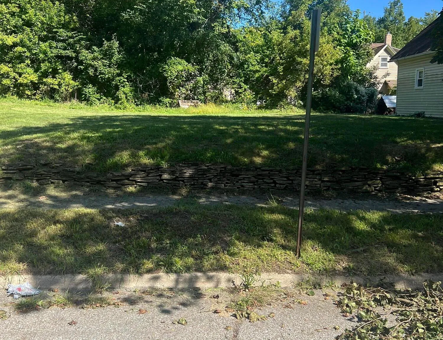 Studio, $4,000 — Photo 2