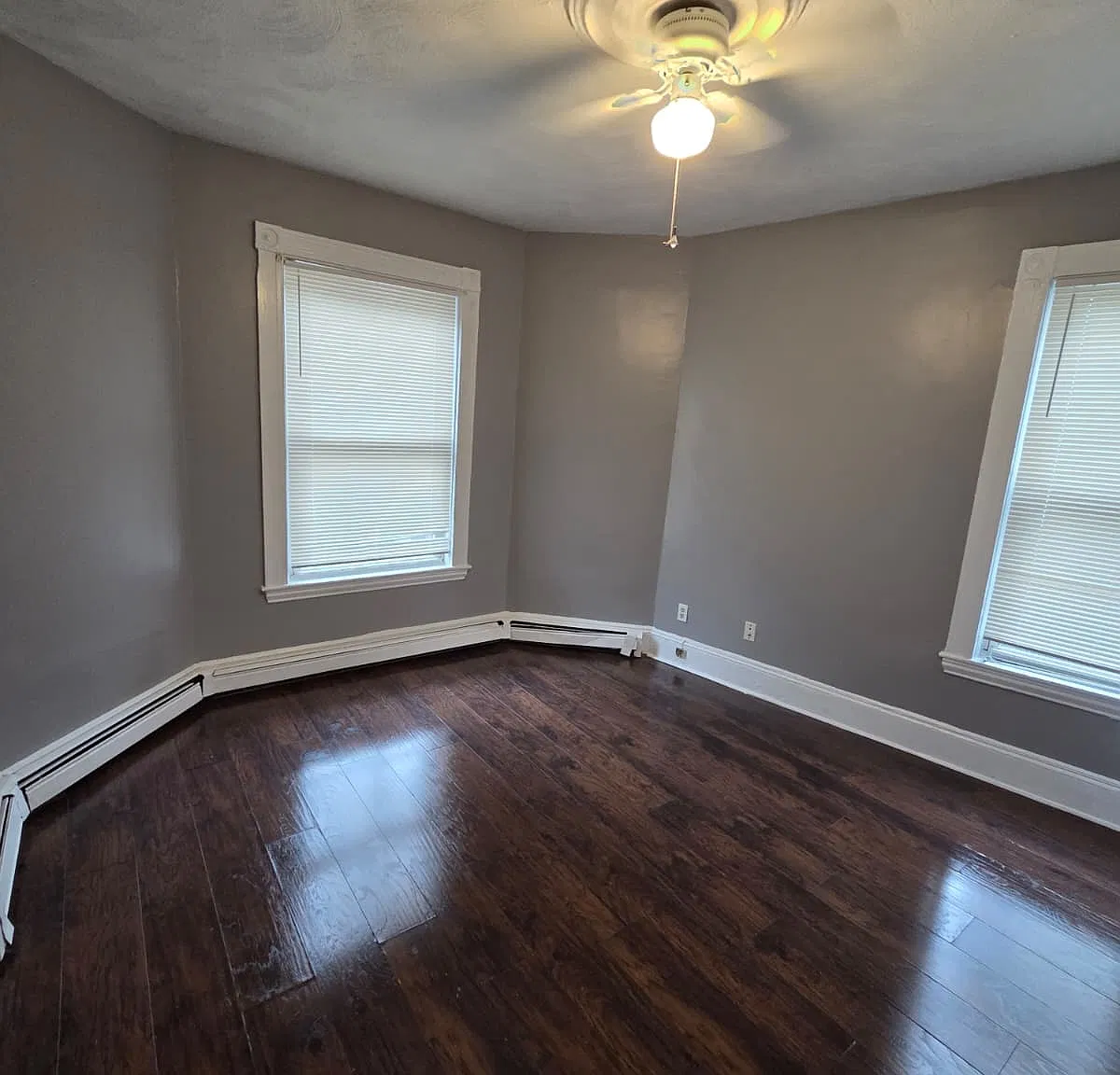 Studio, 400 sqft, $1,600 — Photo 1