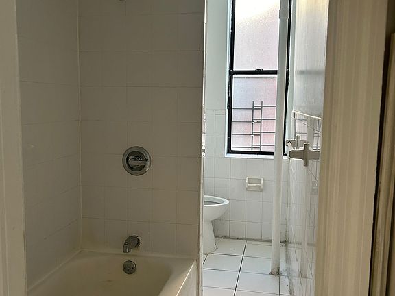 4th image of 5307 Palisade Ave #34