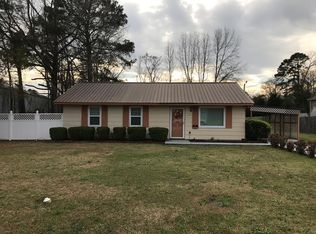 117 McIntosh St, Bishopville, SC 29010