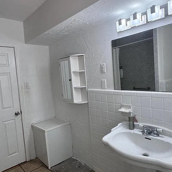 210 Baker Ave — Photo 23