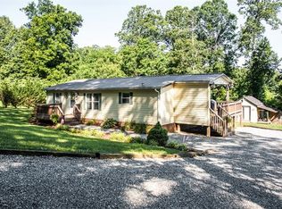3043 Denwood Dr, Claremont, NC 28610
