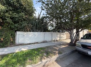8226 S Main St, Los Angeles, CA 90003