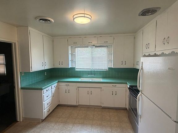 5th image of 1514 Maplewood Dr