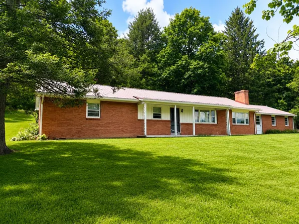 236 Grandview Dr, Ronceverte, WV 24970