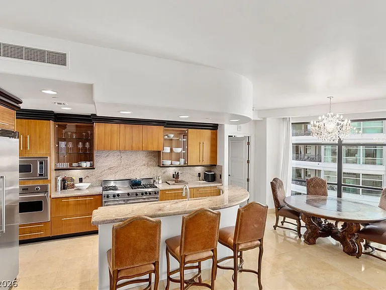 9103 Alta Dr #807 — Photo 6