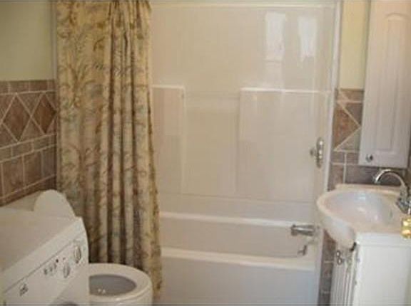 5th image of 45 Faywood Ave #45