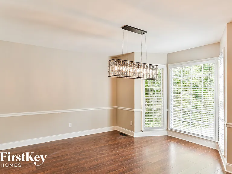 414 Indian Lake Ct — Photo 5