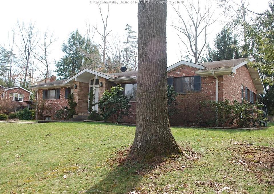 1st image of 66 Pinewood Ln