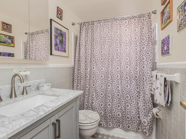 3725 Henry Hudson Parkway West image 7 of 16