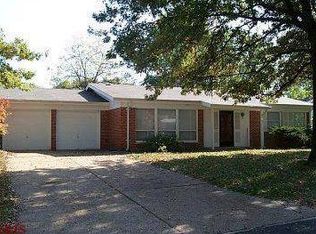 960 Flair Ct, Saint Louis, MO