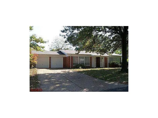 960 Flair Ct photo 1