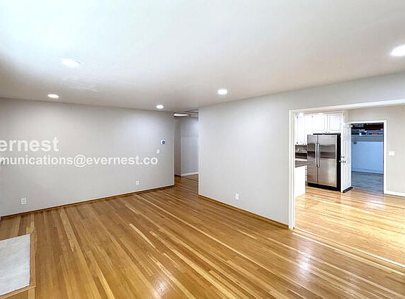5th image of 736 Durshire Way
