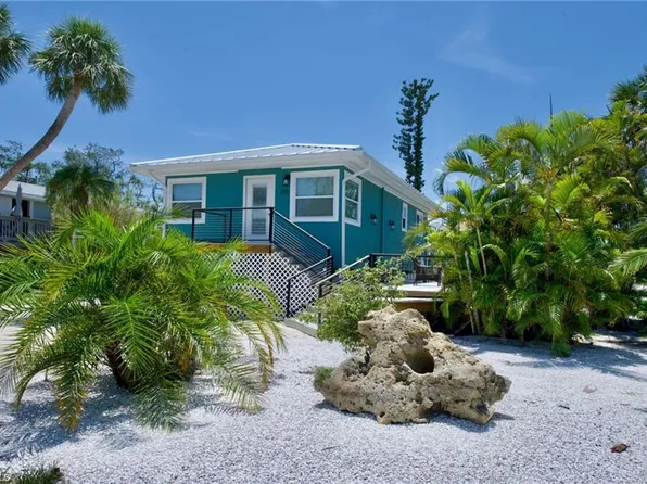 210 Dakota AVE, FORT MYERS BEACH, FL 33931