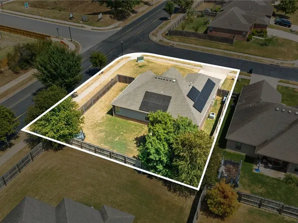 2900 SW Oakleigh Rd, Bentonville, AR 72713