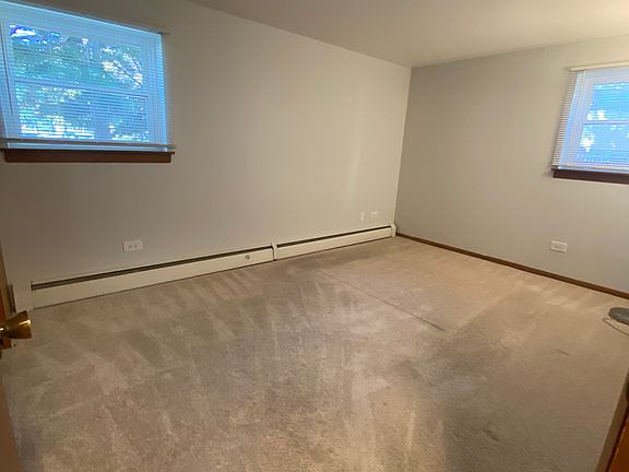 3rd image of 1009 8th Ave