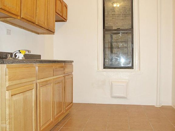 4th image of 114 W 238th St APT 4C