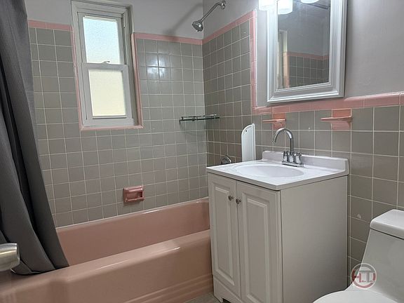 2nd image of 1617 Benson St Floor 1