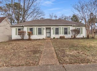 960 Hunters Point Dr, Cordova, TN 38018