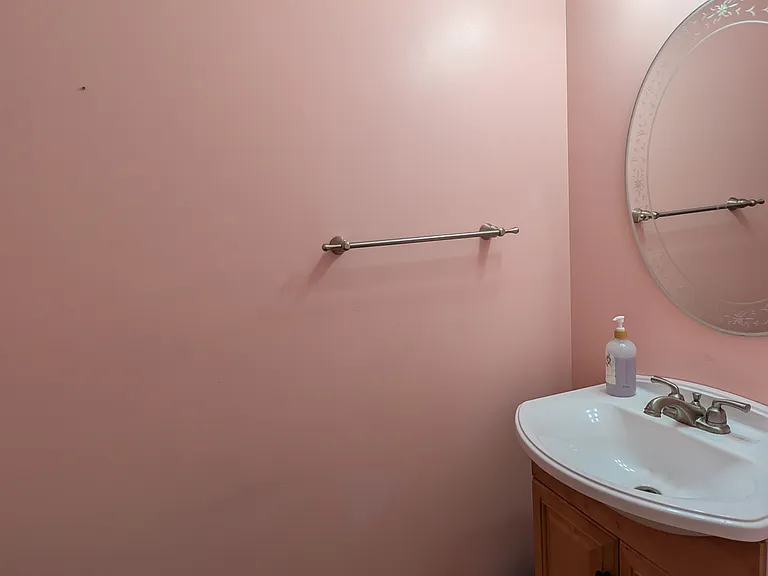 424 Mallard Dr — Photo 12