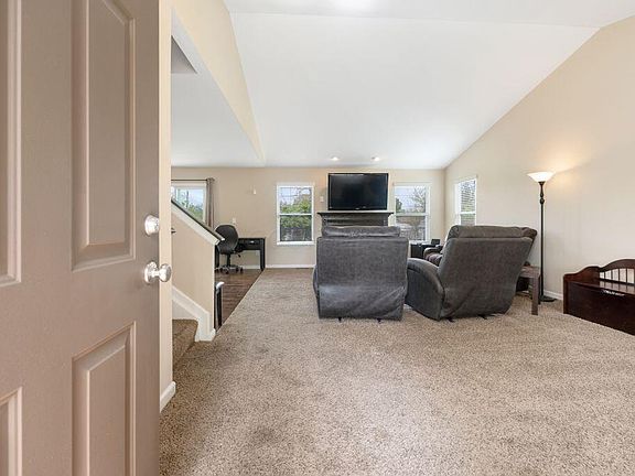 5th image of 2335 Creek View Pl #35