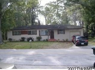 104 Maplewood Dr, Daytona Beach, FL 32117