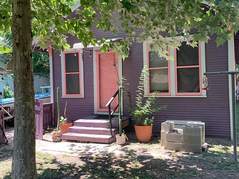 206 Weaver St — Photo 5