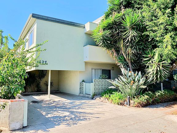 3rd image of 1627 Granville Ave #4B