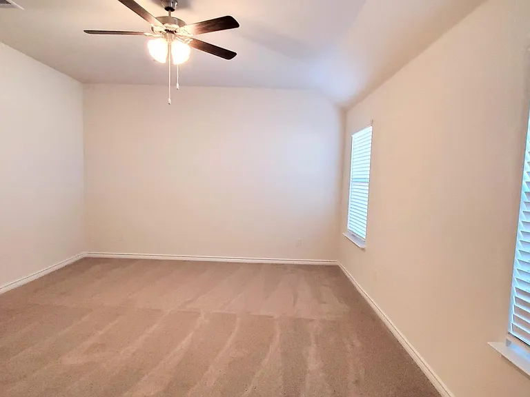 808 Marigold St — Photo 10