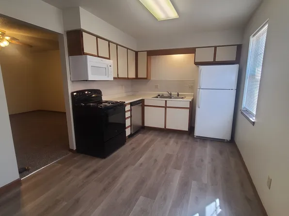 110 NW Vesper St APT D, Blue Springs, MO 64014