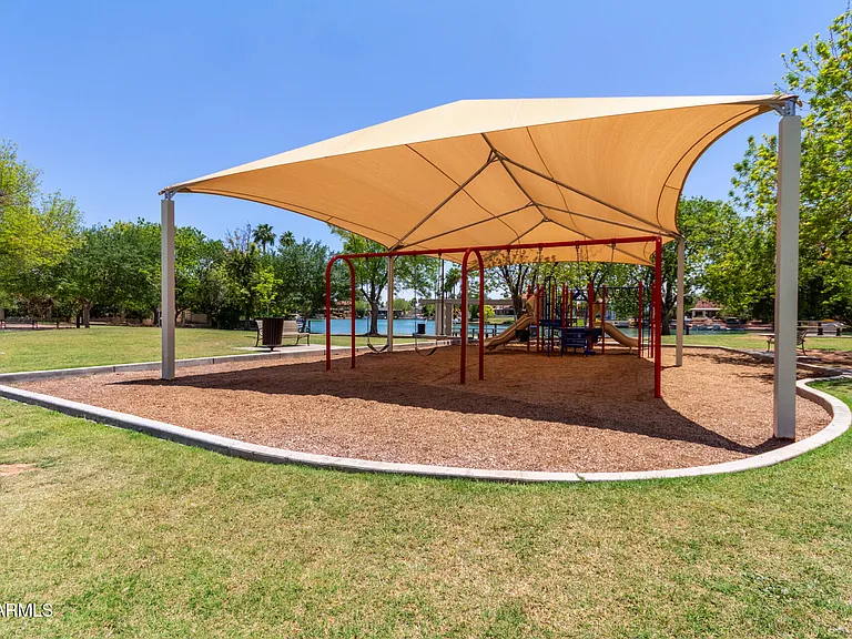 1347 W Lobo Ave — Photo 34