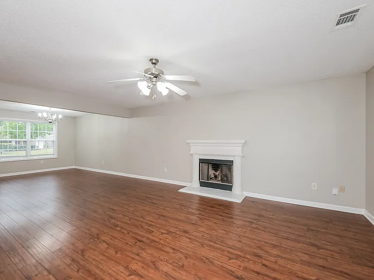 3363 Newtons Crest Cir — Photo 4