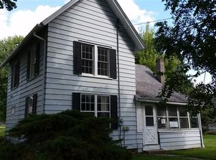110 S Main Rd, Coleta, IL 61081